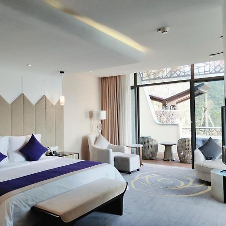 Gree Dong Ao Hotel Джухай Екстериор снимка